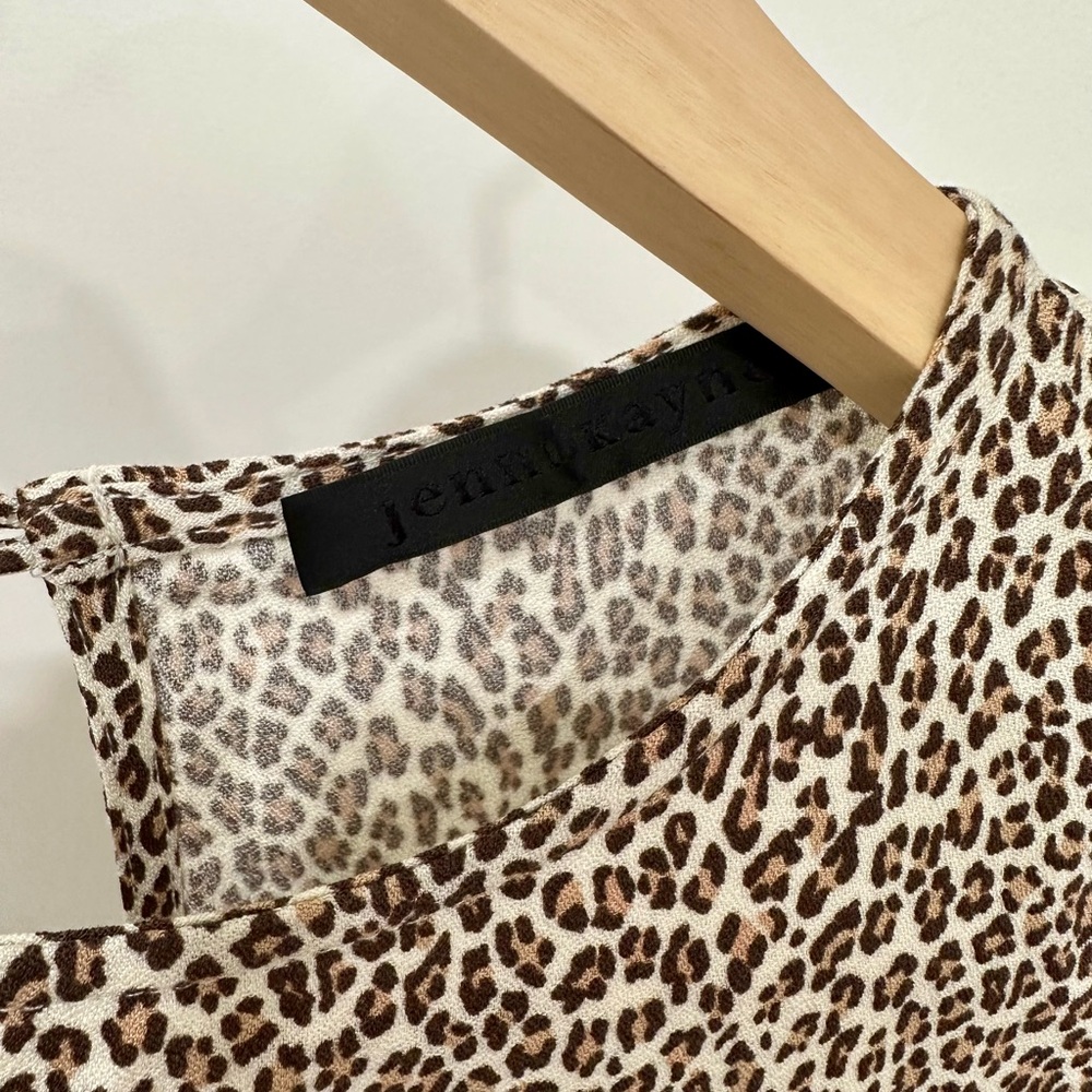 Jenni Kayne Leopard Print Short Sleeve Dress - Picture 6 of 8